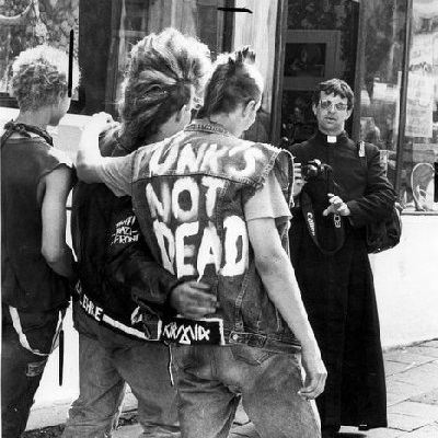 punk_not_dead.jpg